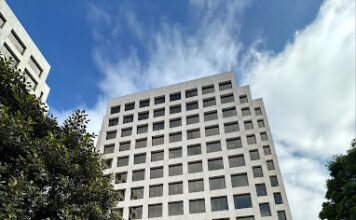 Sellvia Projects $100 Billion in Store Owner Profit by 2028