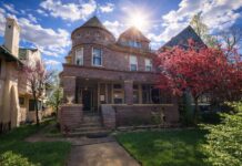 The Kings Throne Inn and Guest House Recognized for Boutique Hospitality and Historic Charm with 2026 Consumer Choice Award in Toledo